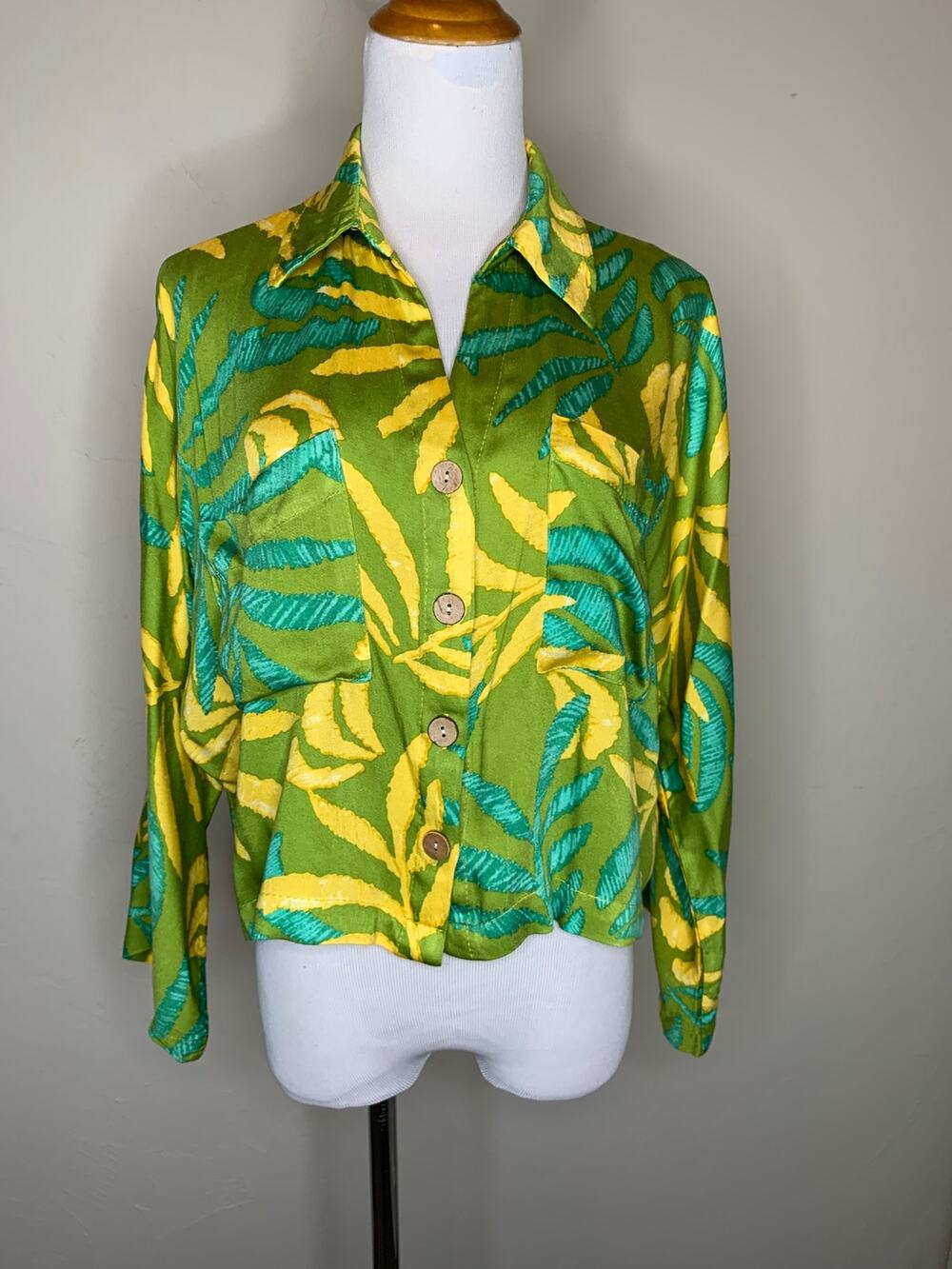 Haute Hippie Green Yellow Tropical Cropped Shirt Sz Medium